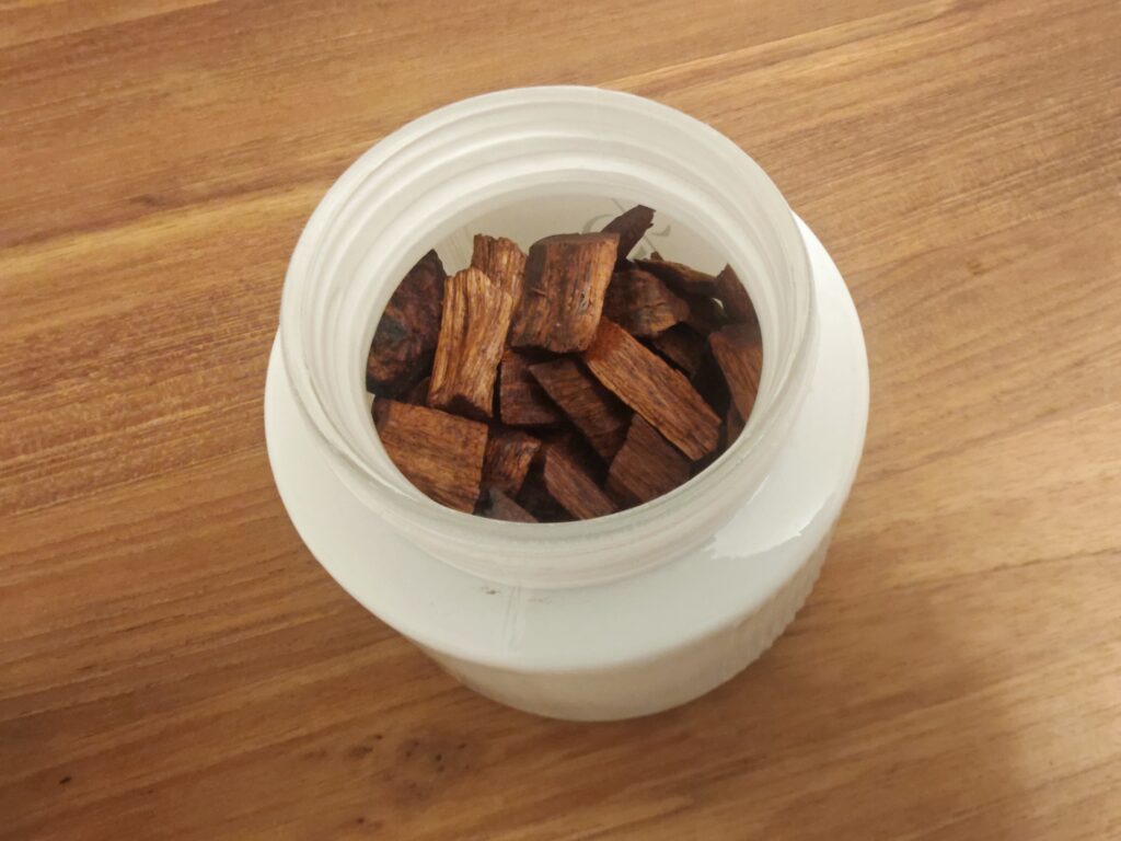 UAEやドバイでよく使われる、バフール(Bakhoor)の使い方や選び方を解説